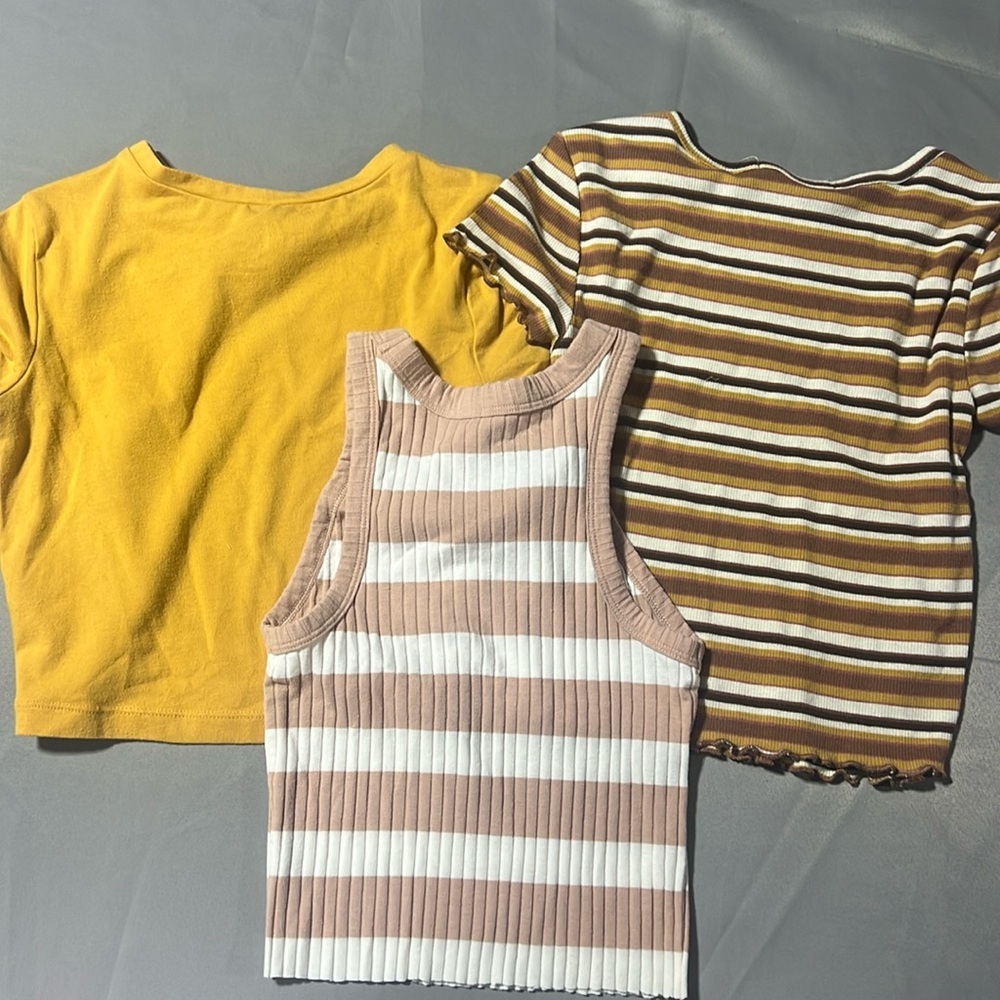 Lot of 3 xs crop tops